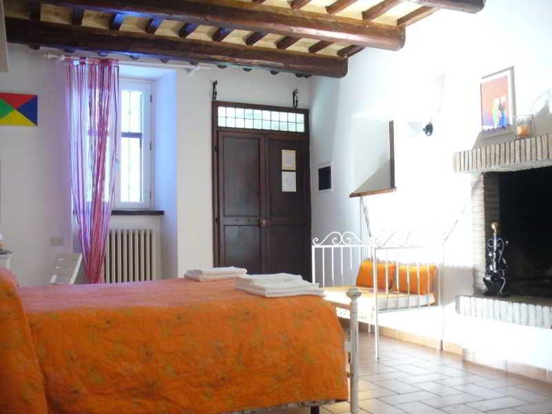 Bed and Breakfast Vico Del Poeta Assisi Exterior foto