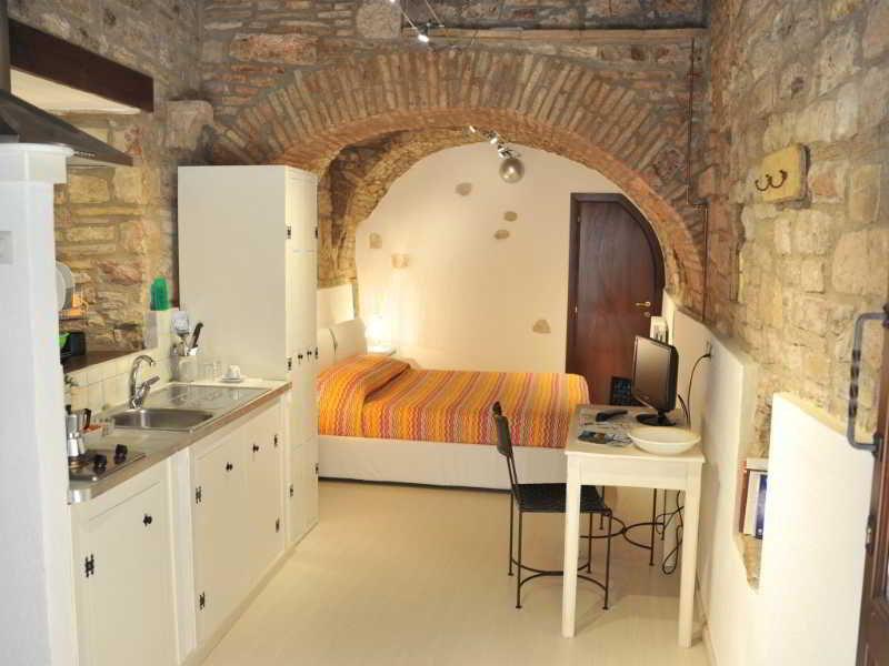 Bed and Breakfast Vico Del Poeta Assisi Exterior foto